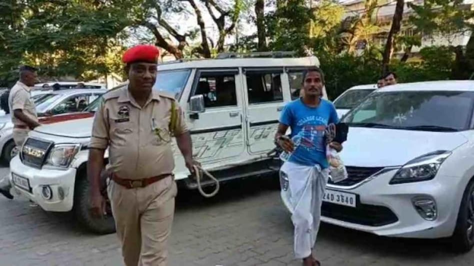 Junior doctor assaults pregnant woman at Silchar Medical College Junior doctor assaults pregnant woman at Silchar Medical College