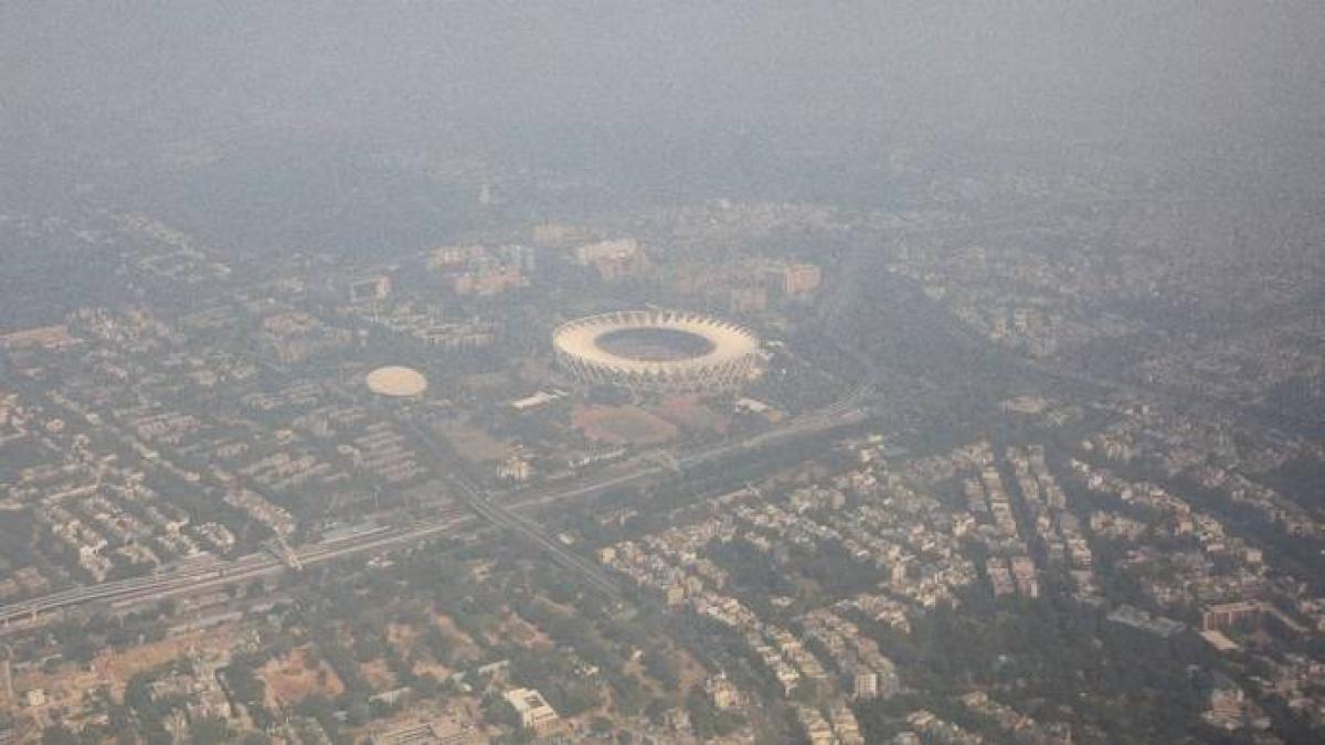Delhi orders primary schools closed till November 10 amid 'severe' air quality - Delhi orders primary schools closed till November 10 amid 'severe' air quality -