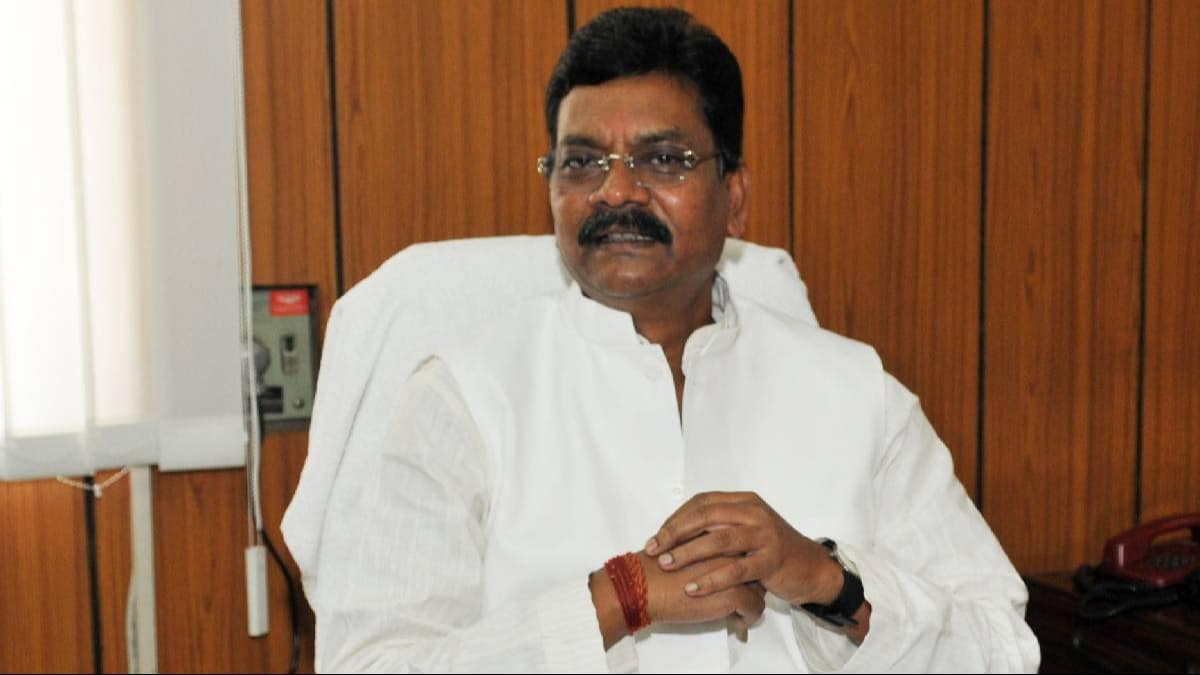 Congress leader Charan Das Mahant faces FIR for alleged offensive comments on PM Modi - Congress leader Charan Das Mahant faces FIR for alleged offensive comments on PM Modi -