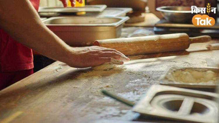 पाकिस्तान में 160 रुपये किलो बिक रहा आटा, फोटो साभार: Freepik