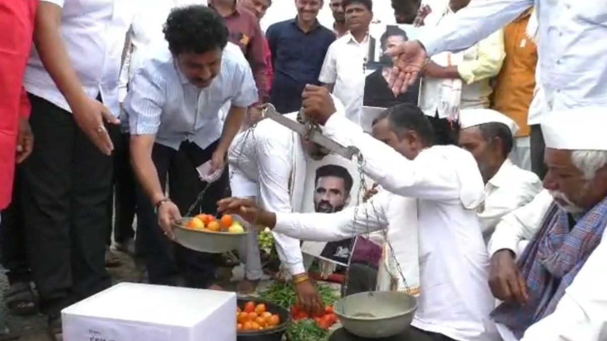 किसानों ने सुनील शेट्टी को भेजा टमाटर