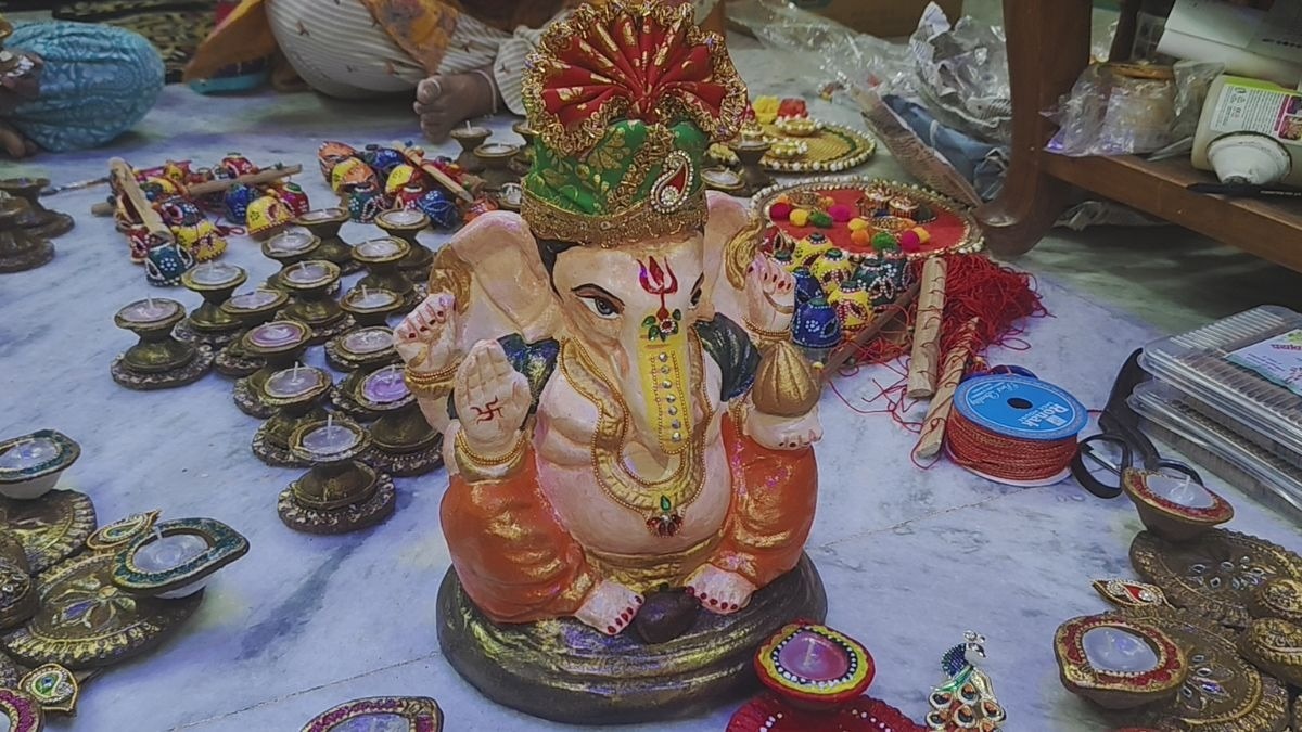 गाय के गोबर से बने दिये
