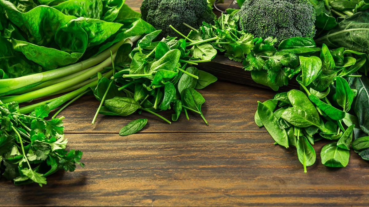 सर्दियों में खाएं ये साग