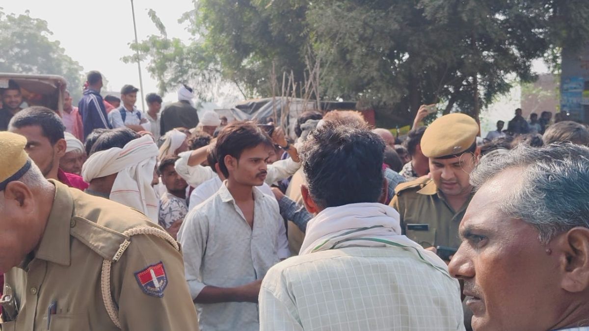 6 बजे से लाइन में लगे थे किसान