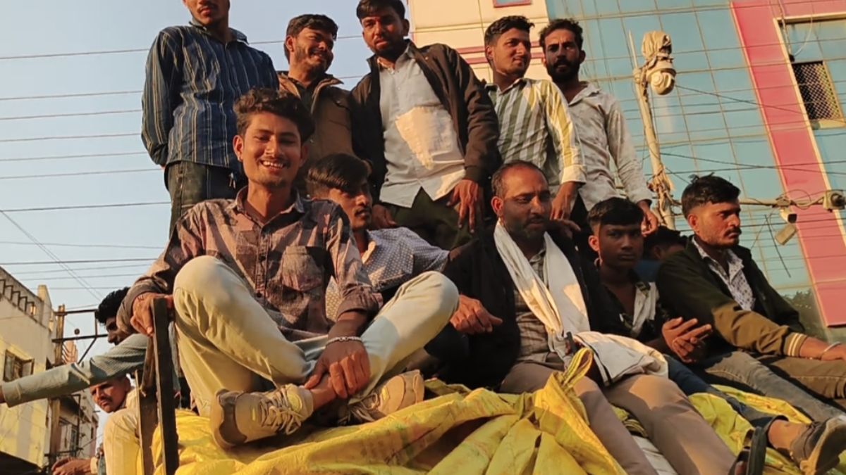 मंडी में हंगामा