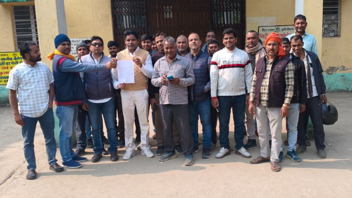 कृषि मंत्री का औचक निरीक्षण