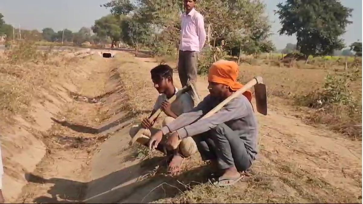 दो साल की अतिवृष्टि ने तोड़ी कमर