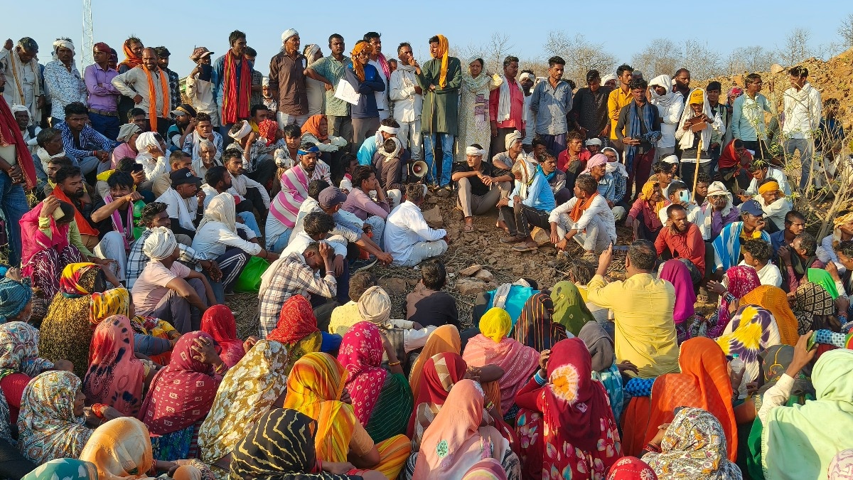 PHOTOS: केन–बेतवा प्रोजेक्ट पर घमासान, मुआवजे को लेकर किसानों का उग्र आंदोलन जारी