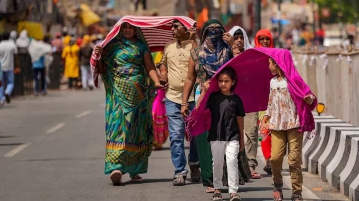 गर्मी ले रही लोगों की परीक्षा
