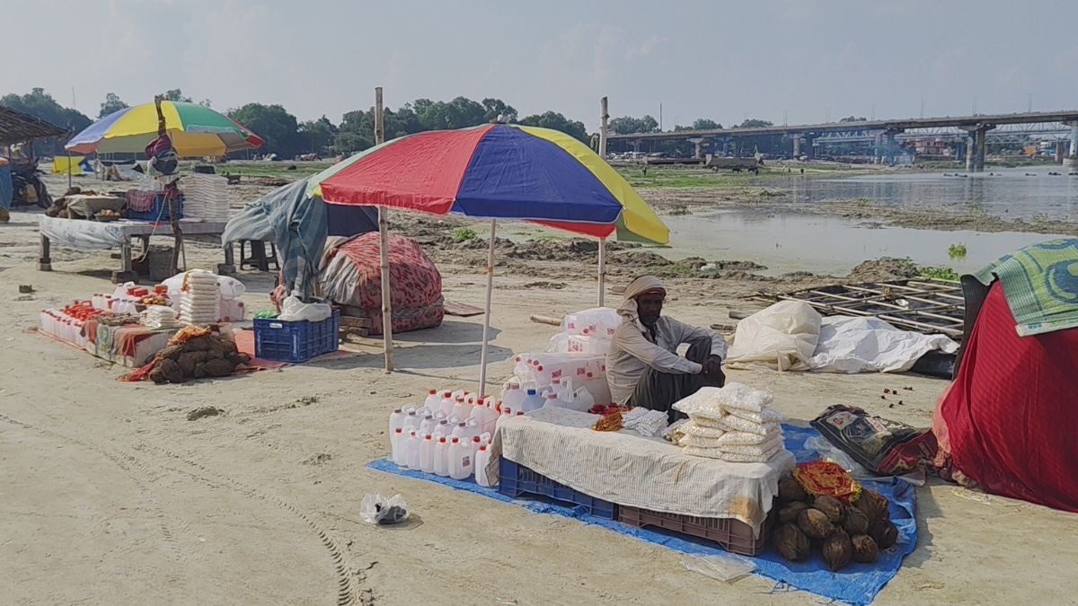 बाढ़ से डूबने लगा संगम का मैदानी इलाका
