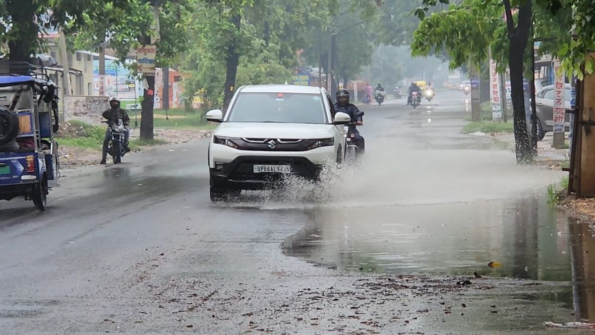 प्रयागराज में तेज बारिश, पहली से आठवीं तक के स्कूल बंद