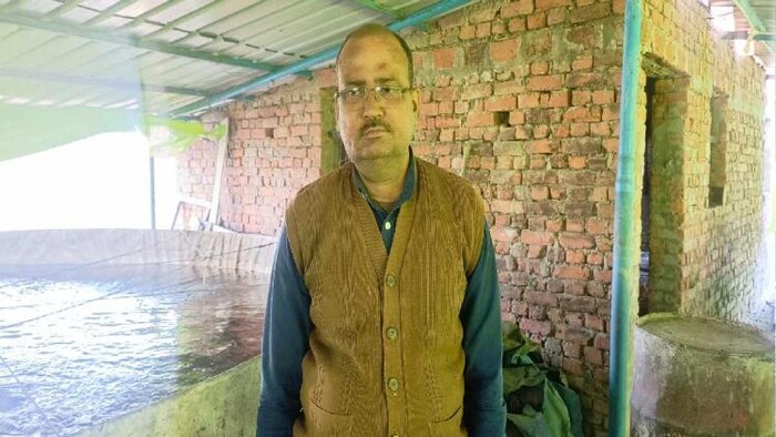 कैमूर में मछलीपालन से अच्छी कमाई कर रहे हैं रविंद्र सिंह