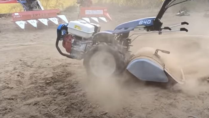 मिनी रोटावेटर मशीन