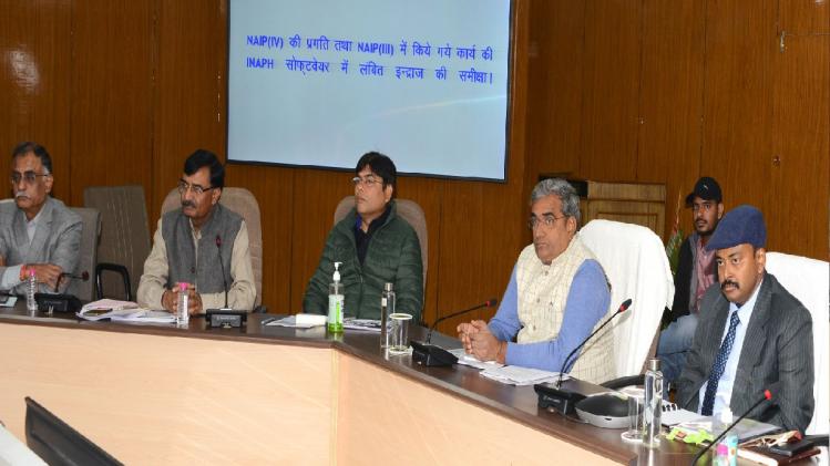पशुपालन मंत्री ने ली समीक्षा बैठक, बजट घोषणाओं को अमल में लाने के दिए निर्देश