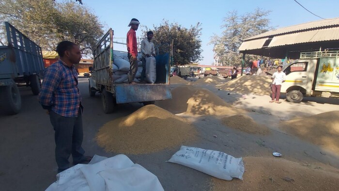 किसानो से धान खरीद