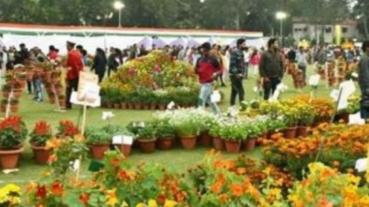 Uttar Pradesh : फल, सब्जी और फूलों की राजभवन में सजेगी 17 फरवरी से महफिल