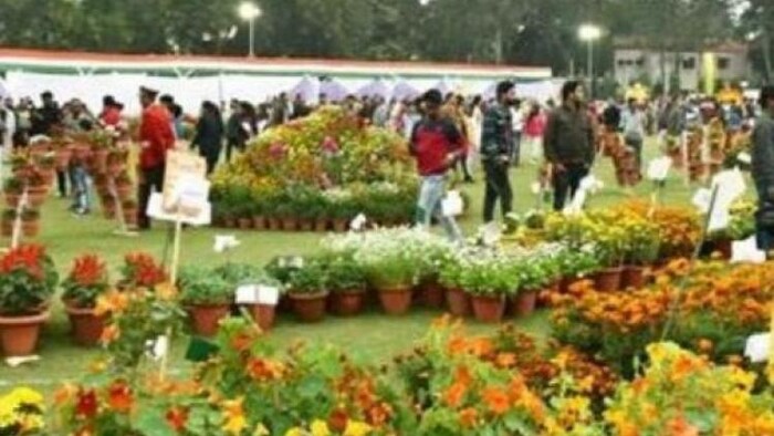 लखनऊ स्थित राजभवन में फल, फूल, शाक-भाजी महोत्सव का होता है कुछ ऐसा नजारा (साभार: राजभवन)