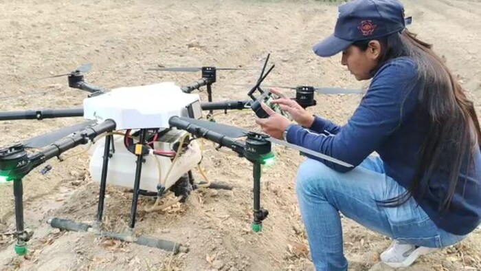 हरियाणा की पहली महिला ड्रोन पायलट निशा सोलंकी