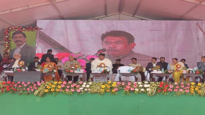 तालाबों के निर्माण और जीर्णोद्धार के लिए राज्य सरकार ने काम शुरू कर दिया है. फोटोः किसान तक