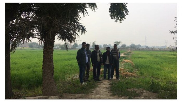 जैविक खेती के मिथक तोड़ने के लिए खुद खेती कर रहे हैं उप्र सरकार के कृषि विशेषज्ञ