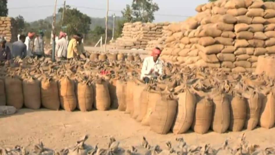 Raipur Breaking : किसानों को 22,864 करोड़ रुपए का भुगतान, धान खरीदी में रिकॉर्ड... 2 धान खरीद में छत्तीसगढ़ ने बनाया नया रिकॉर्ड, 100 लाख टन का आंकड़ा पार - paddy procurement in chhattisgarh record 100 lakh tonnes from paddy farmers at msp -