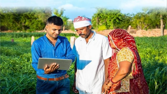 इस योजना के तहत फसल कटाई के 14 दिनों के अंदर आई आपदा पर मिलता है आर्थिक सुरक्षा, फोटो साभार: twitter