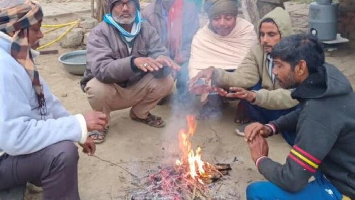 देश के उत्तरी भागों में कड़ाके की ठंड और ठिठुरन देखी जा रही है