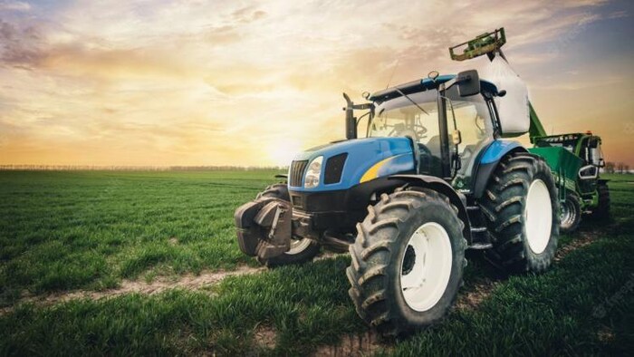 ट्रैक्टर पर 50 प्रतिशत सब्सिडी, सांकेतिक फोटो (साभार: Freepik)