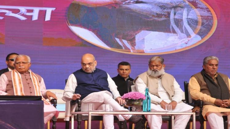 अमित शाह ने रेवाड़ी में किया सहकारी दूध प्लांट का शिलान्यास