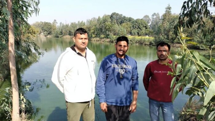 कानपुर में गेहूं धान की खेती छोड़कर मछली पालन कर रहे किसान जय कुमार सिंह