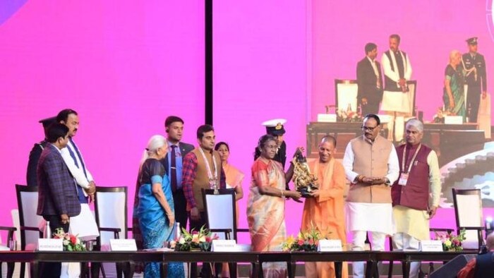 राष्ट्रपति द्रौपदी मुर्मू ने लखनऊ में आज जीआईएस23 का समापन किया