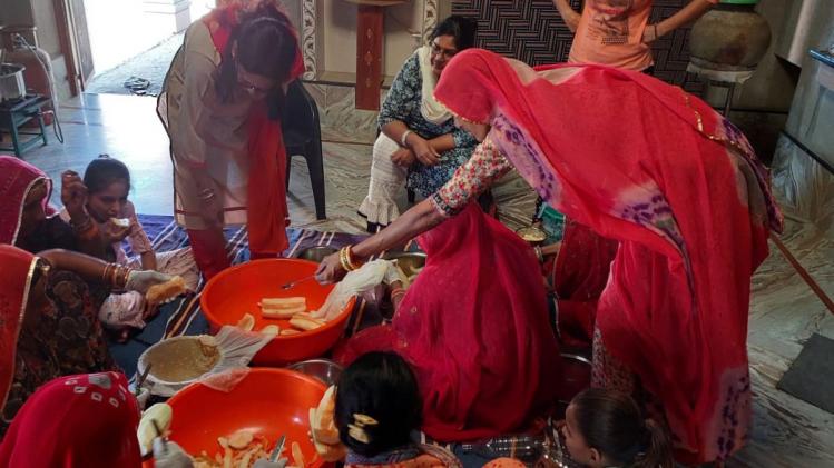 महालक्ष्मी स्वयं सहायता समूह की महिलाएं. फोटो- रावलचंद पंचारिया