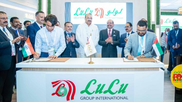 यूपी के फल सब्जी बिकेंगे विदेशोंं के मॉल में, दुबई में लूलू ग्रुप के साथ हुआ करार