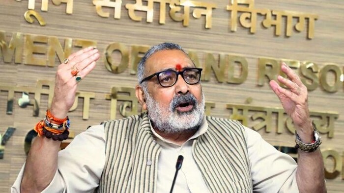 केन्द्रीय ग्रामीण विकास एवं पंचायती राज मंत्री गिरिराज सिंह