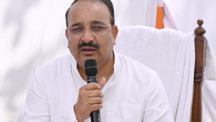 यूपी के उद्यान मंत्री दिनेश प्रताप सिंह ने कहा कि सरकार आलू किसानों के हितों को सुरक्षित रखेगी