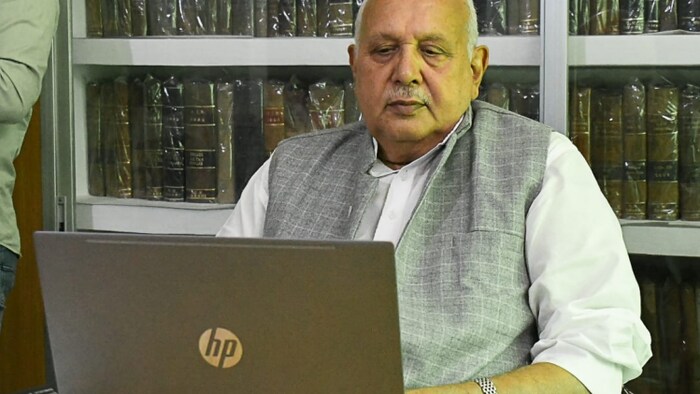 उत्तर प्रदेश कृषि मंत्री सूर्य प्रताप शाही