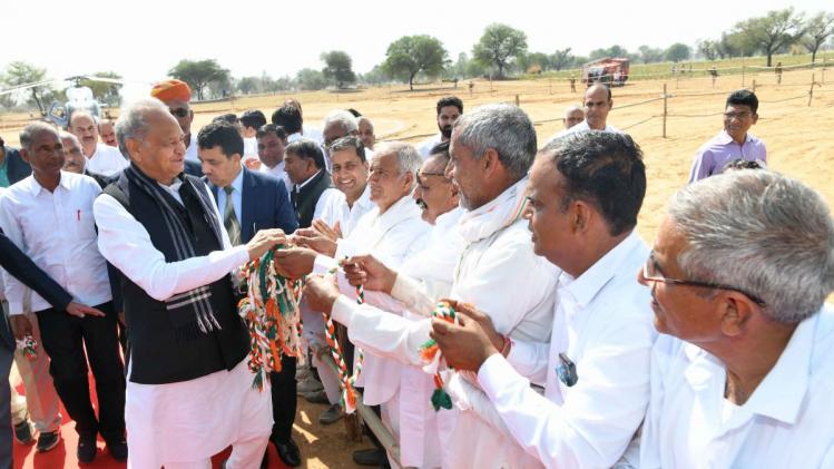 राजस्थान में किसान अपनी फसल खराबे की गिरदावरी खुद कर सकेंगे.