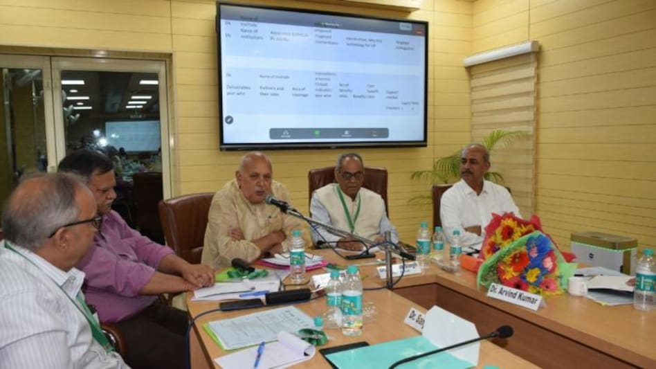 यूपी: अगले 25 सालों के लिए कृषि रोड़ मैप तैयार करेगी उत्तर प्रदेश सरकार  यूपी: अगले 25 सालों के लिए कृषि रोड़ मैप तैयार करेगी उत्तर प्रदेश सरकार