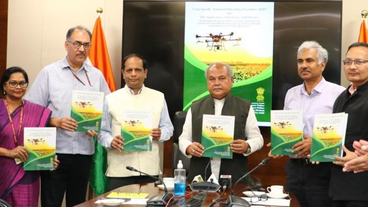 कृष‍ि मंत्रालय ने जारी की ड्रोन से कीटनाशक इस्तेमाल की एसओपी, मंत्री ने कही बड़ी बात 