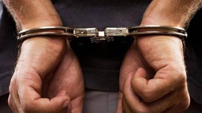 किसान पति-पत्नी को पुलिस ने किया गिरफ्तार, सांकेतिक तस्वीर