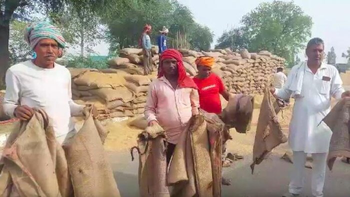 रोहतक की एक मंडी में बड़ा हादसा होने से टल गया