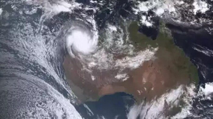 तूफान में तब्दील हुआ चक्रवात मोका