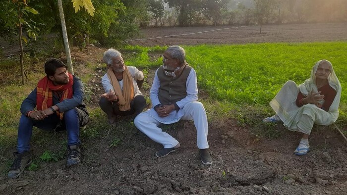 यूपी में प्राकृतिक खेती को बढ़ावा देने के लिए किसानों के प्रशिक्षण पर सरकार का जोर, फोटो: किसान तक