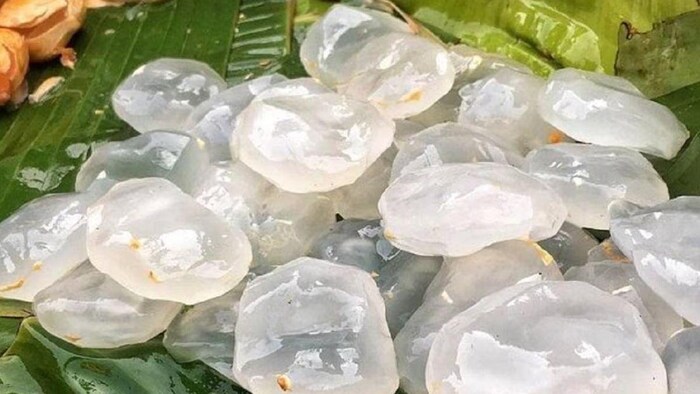 क्या है बर्फ की तरह दिखने वाले इस फल का नाम, (aaj tak)