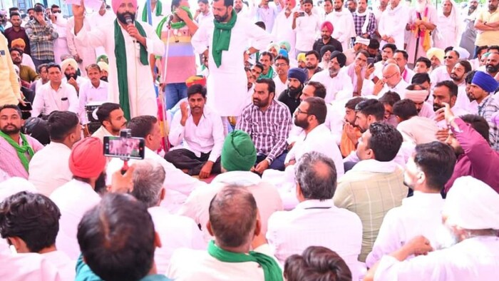 किसानों ने सिंचाई के पानी के लिए 11 मई से आठ दिन धरना भी दिया, लेकिन समस्या का समाधान नहीं हुआ. फोटो- Ranjit Singh