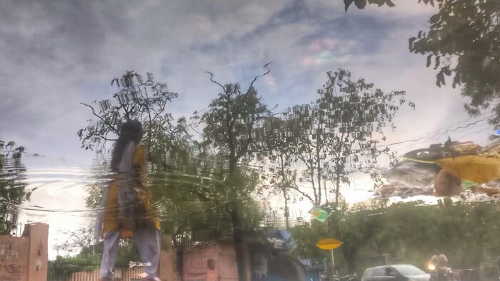 जयपुर में बुधवार दोपहर बाद जमकर बारिश हुई. फोटो- Rajesh Jamal