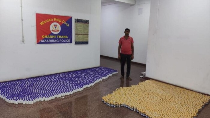 साढ़े तीन करोड़ की नकली कीटनाशक बरामद फोटोः हजारीबाग पुलिस