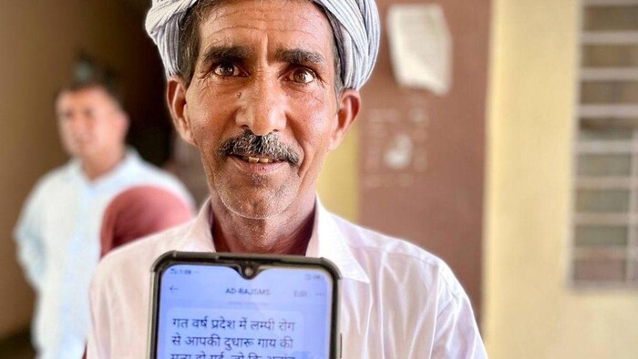 राजस्थान के पशुपालकों के खाते मेंआए पैसे फोटोः ट्विटर, अशोक गहलोत