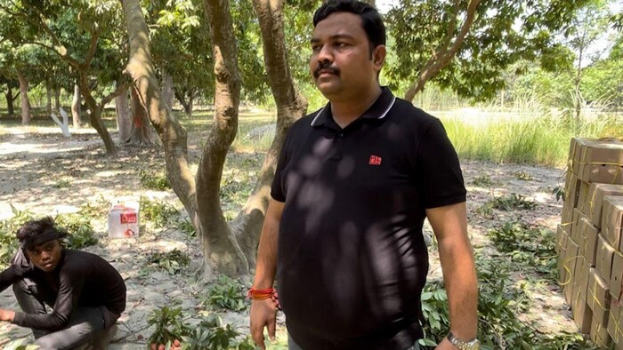 लुलु ग्रुप के फेयर एक्सपोर्ट के प्रतिनिधि दीपक मिश्रा. फोटो- किसान तक