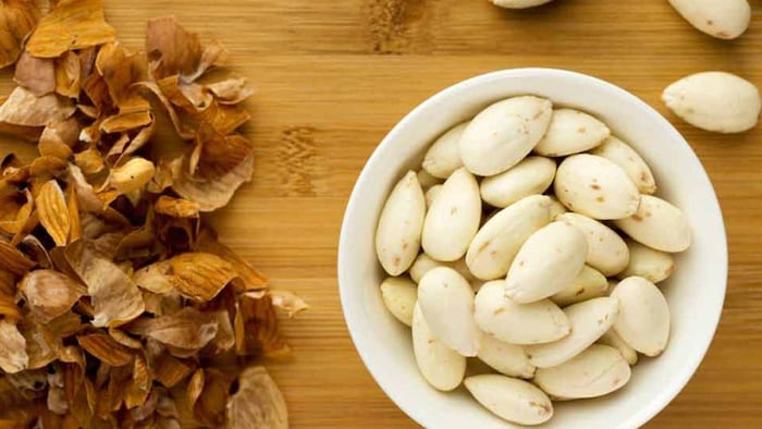 बादाम के छिलके में होते हैं बहुत फायदे, (सांकेतिक तस्वीर)